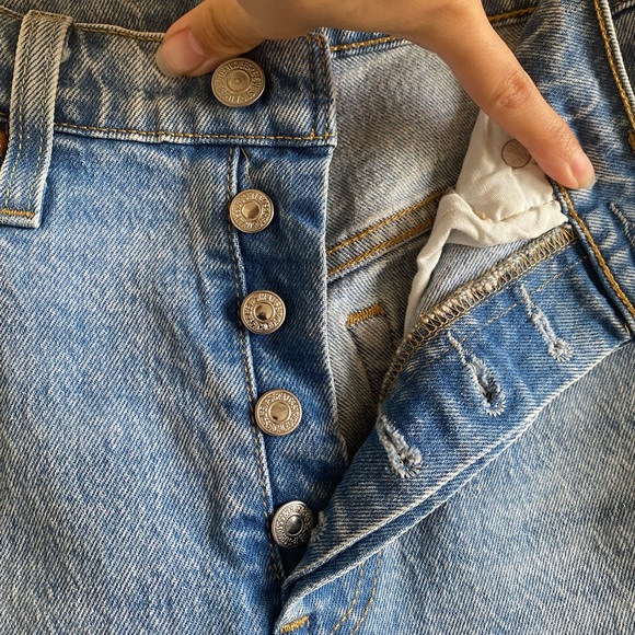 LEVI light wash pants - Picture 4 of 5